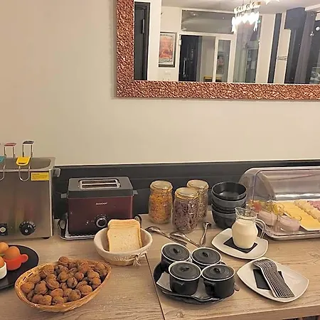 Hotel Alphee 3*